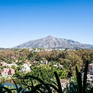 de-luxe-apartment-hotel-del-golf-las-brisas.1costadelsol.com/